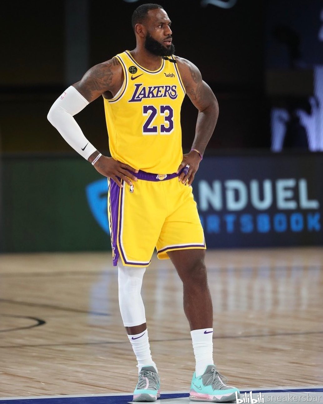 的干涉频率 的干涉频率